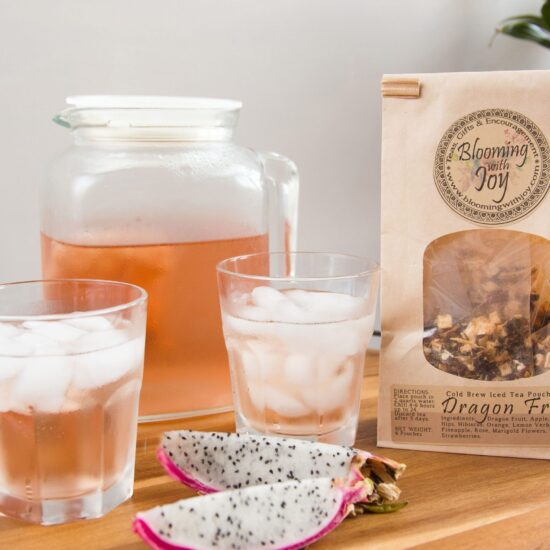 Alternative view of Dragon Fruit 6 Two Quart Sized Pouches